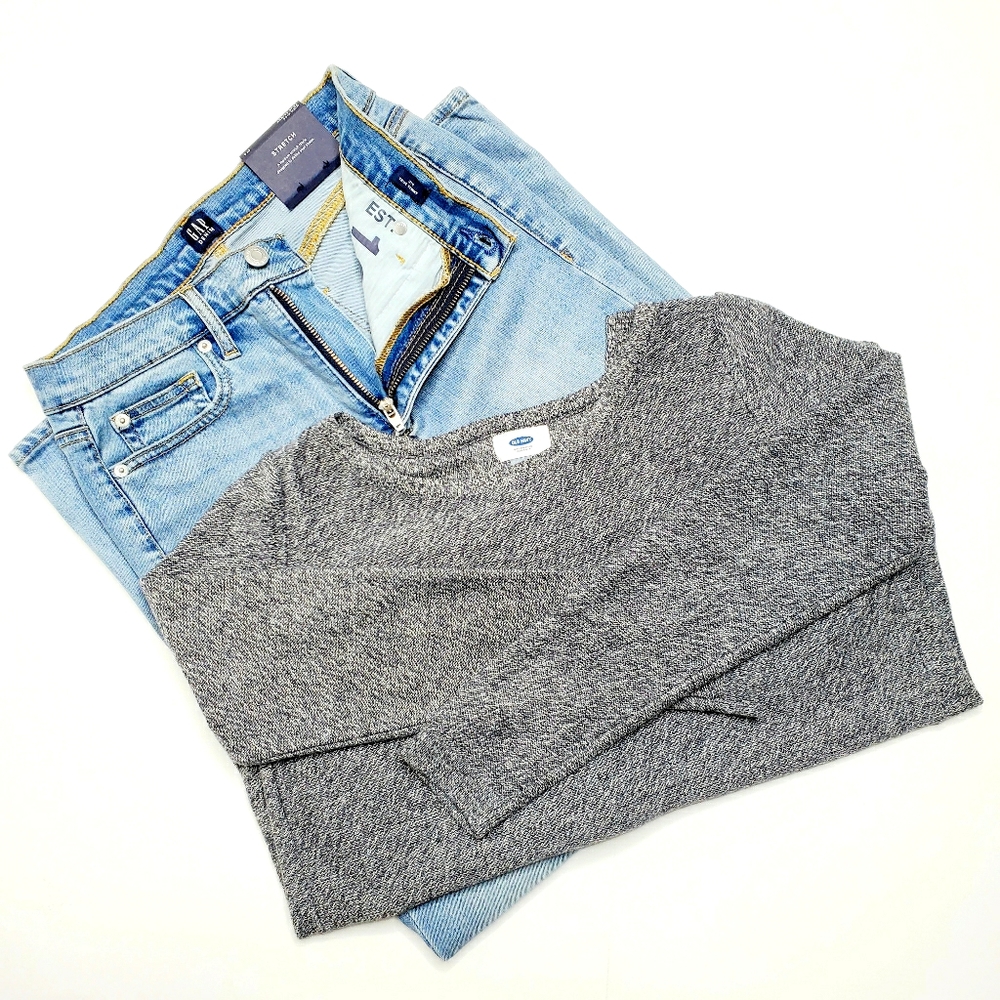 NWT Relaxed Tulip Back Pullover Size Small